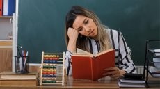 Режим работы в школьные каникулы. Разъясняет правовой инспектор труда - Новости организации