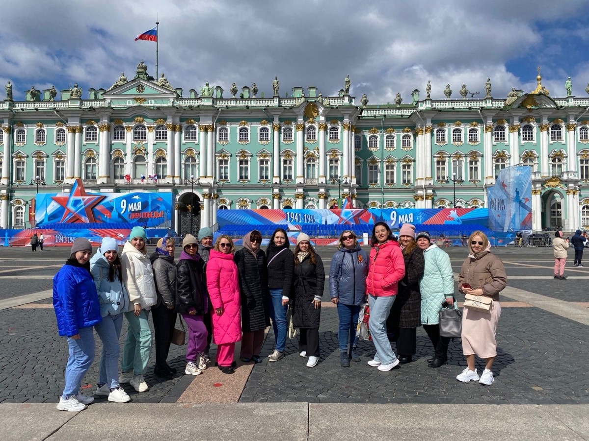 Челнинские педагоги провели майские каникулы в северной столице - Новости организации